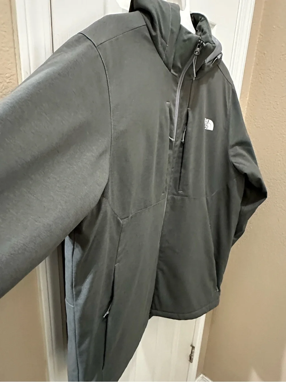 North face Apex elevation insulated jacket size XL gray